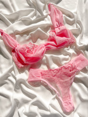 Layla Tül Detaylı Balenli Balkonet Sütyen Takımı Pembe