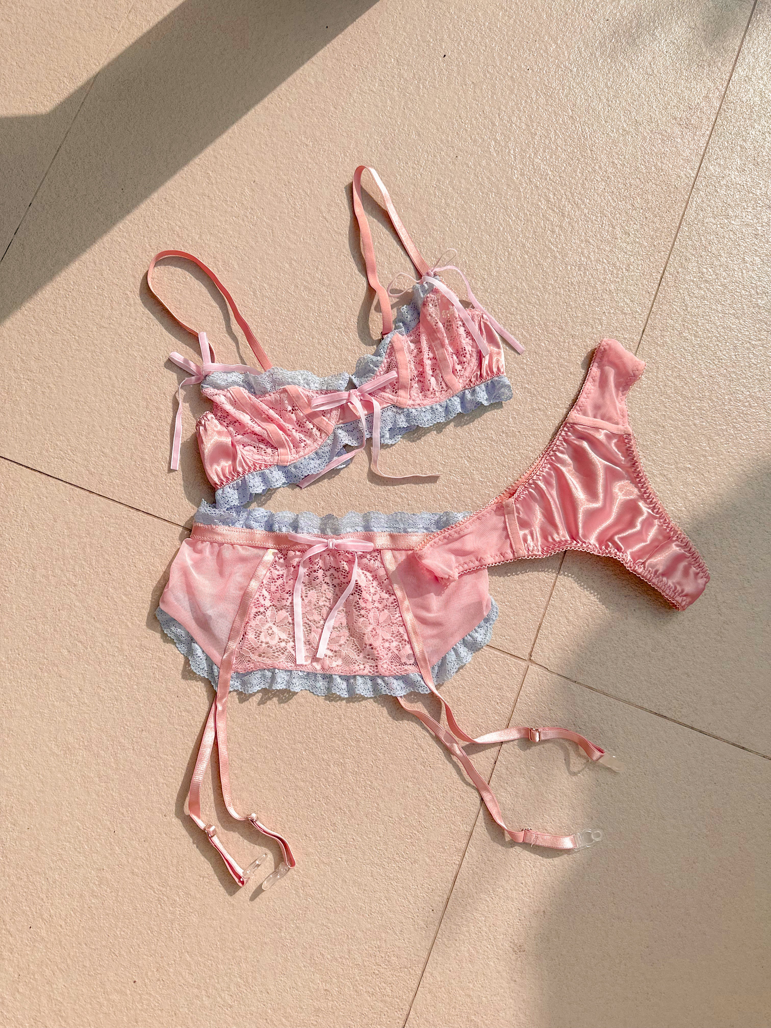 Prenses Balenli Balkonet Jartiyerli Takım Pembe