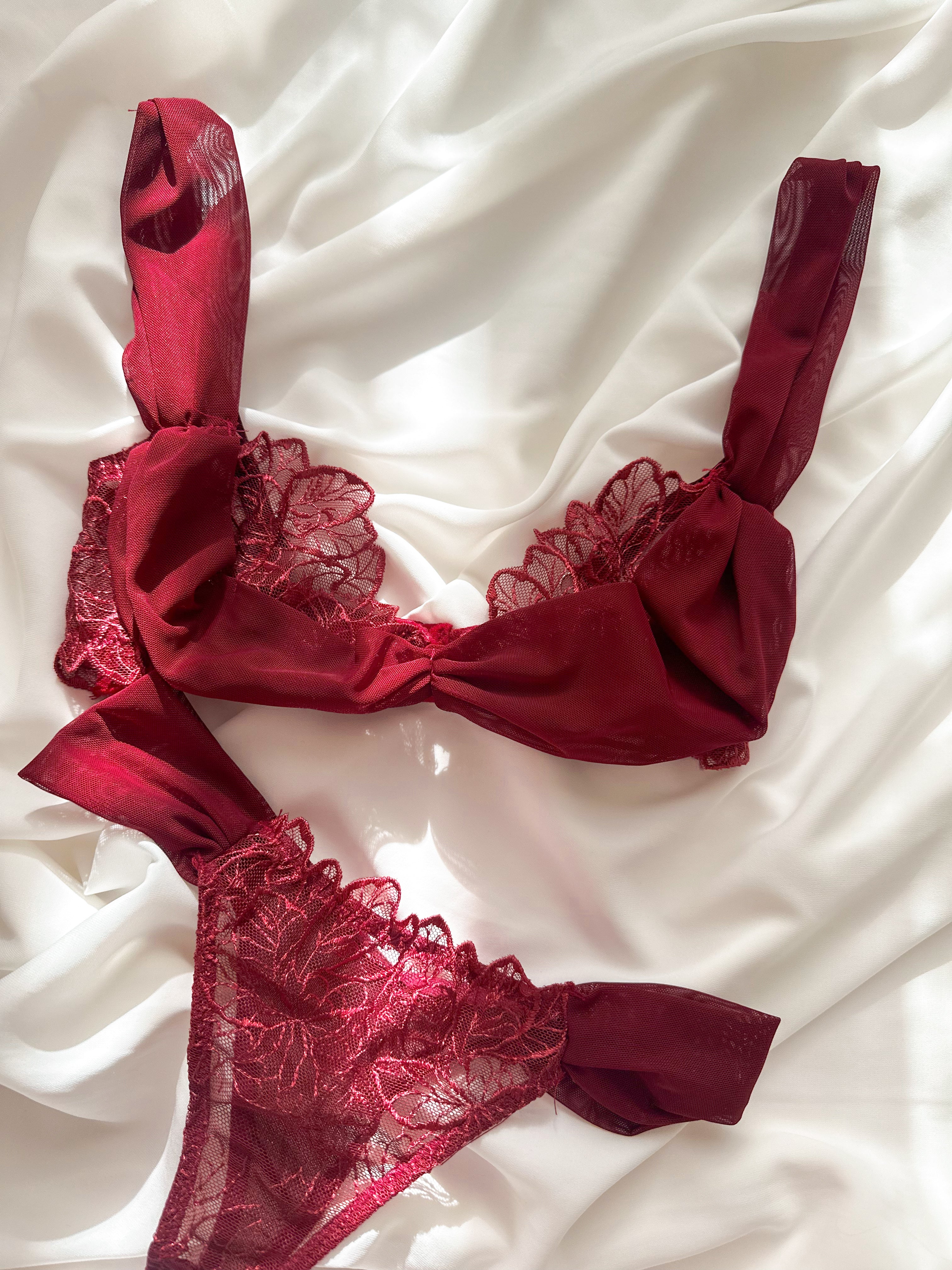 Mi Amor Tül Detaylı Balenli Balkonet Sütyen Takımı Bordo