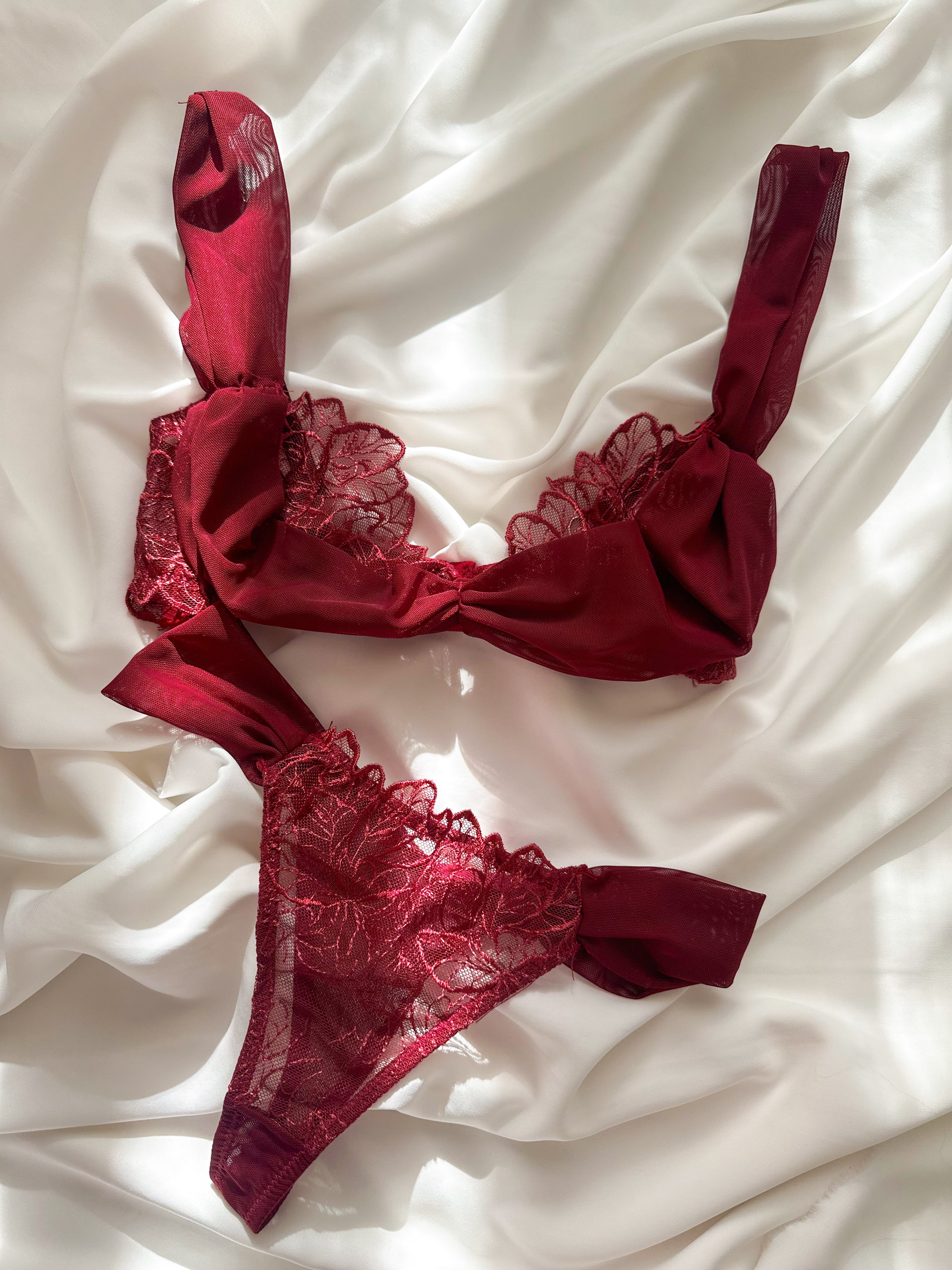 Mi Amor Tül Detaylı Balenli Balkonet Sütyen Takımı Bordo