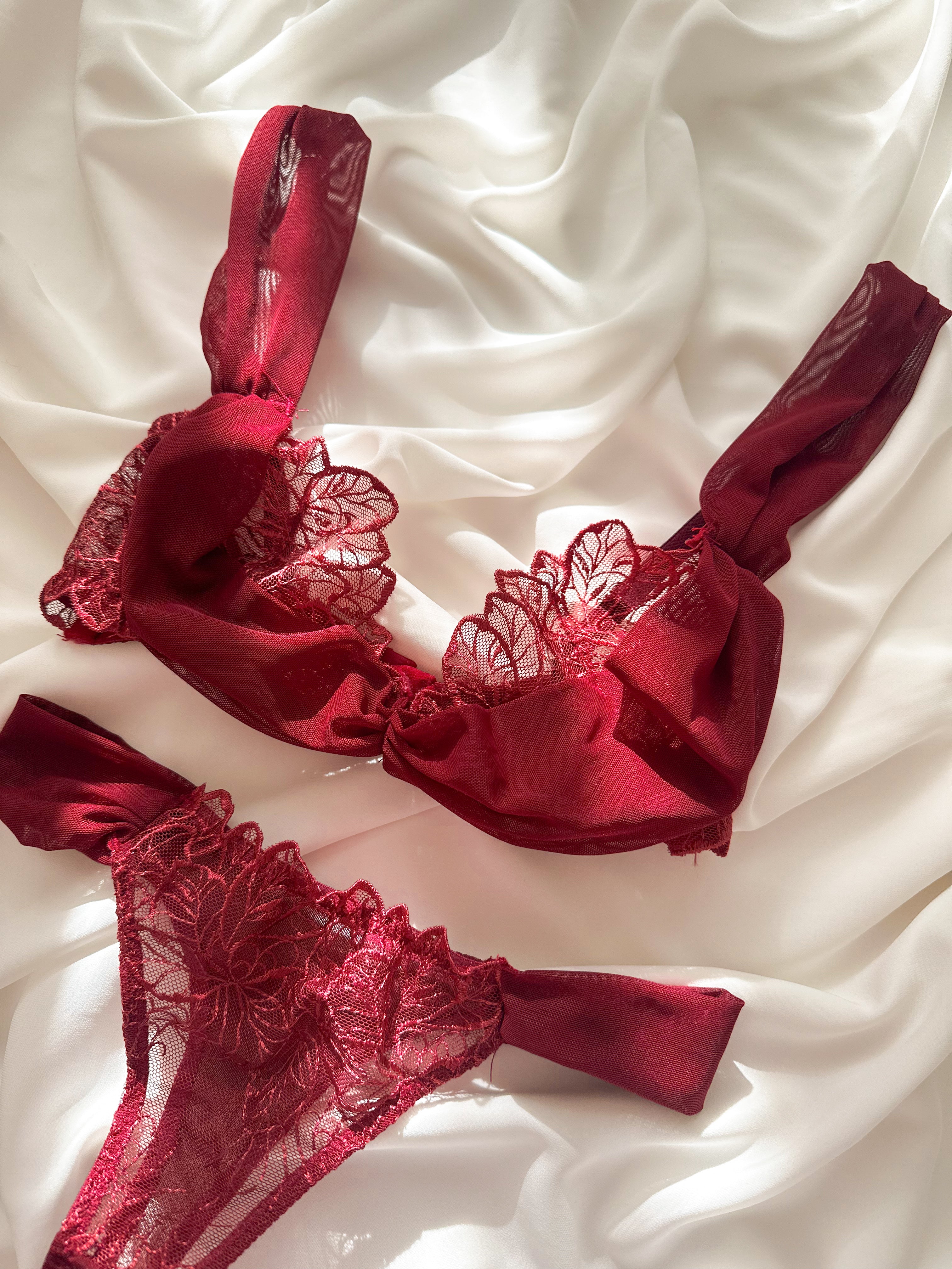 Mi Amor Tül Detaylı Balenli Balkonet Sütyen Takımı Bordo