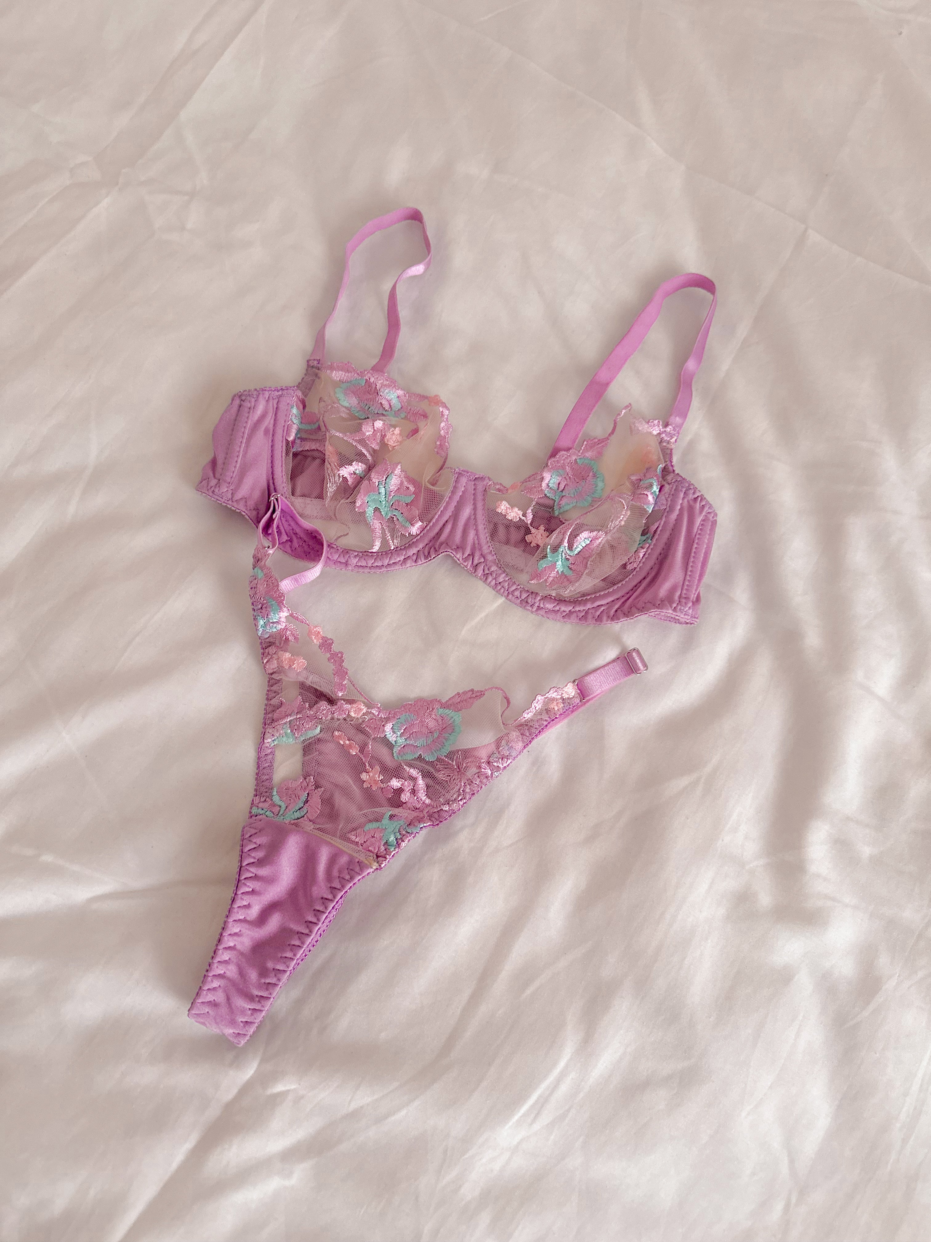 Lily Çiçekli Balenli Balkonet Sütyen Takımı Mor