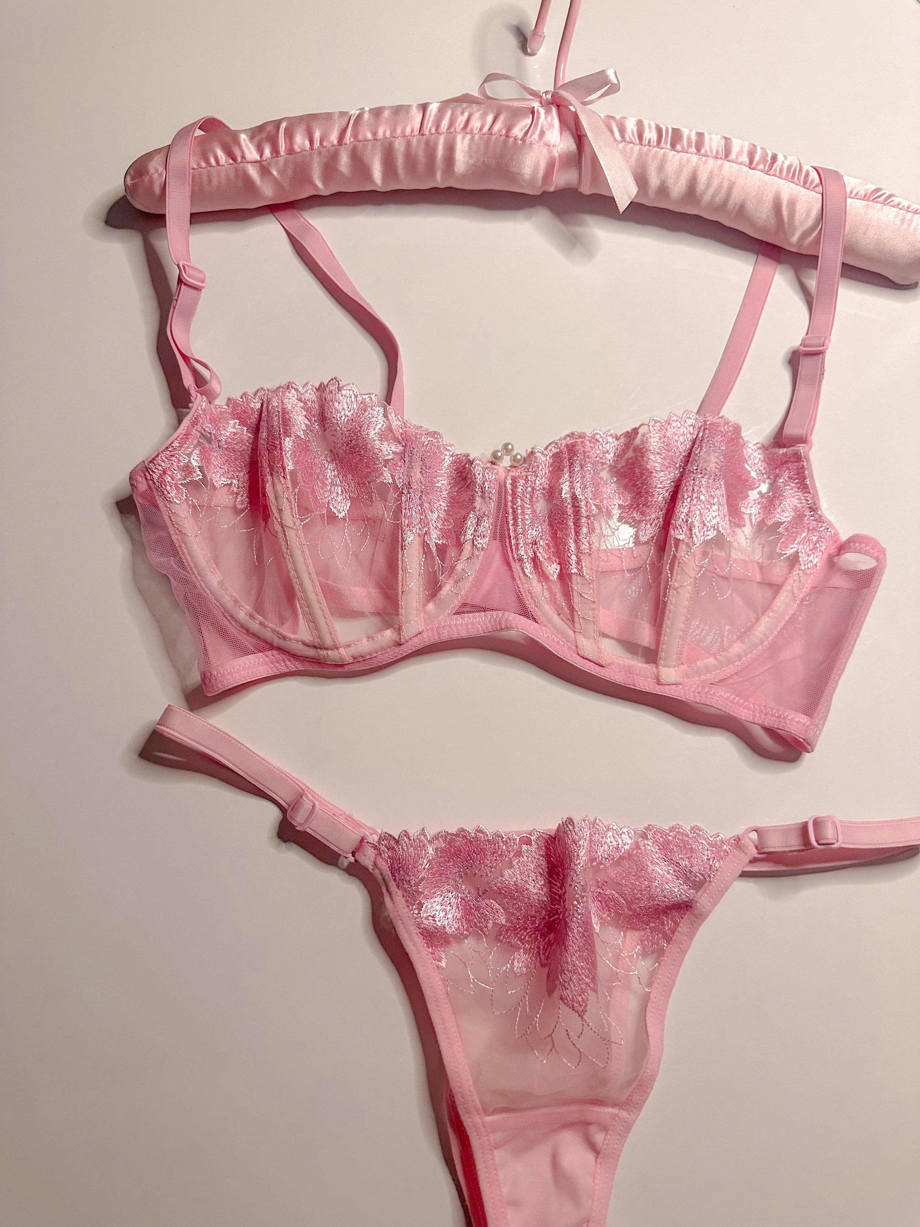 Victoria Premium Balenli Balkonet Sütyen Takımı Pembe