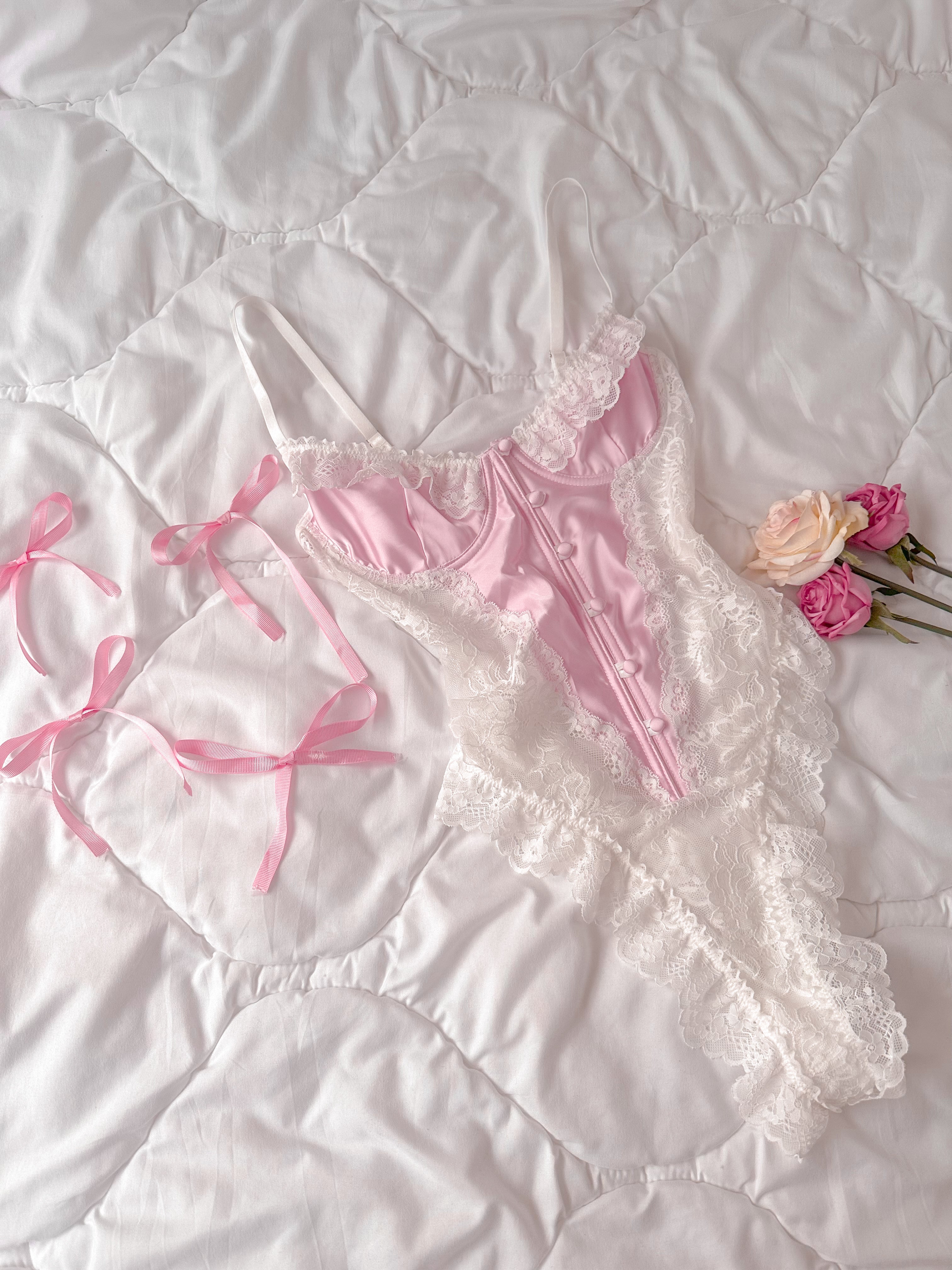 Premium Dantel Detaylı Saten Balenli Bodysuit Pembe