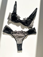 Sofia Tül Detaylı Premium Balenli Balkonet Sütyen Takımı Siyah