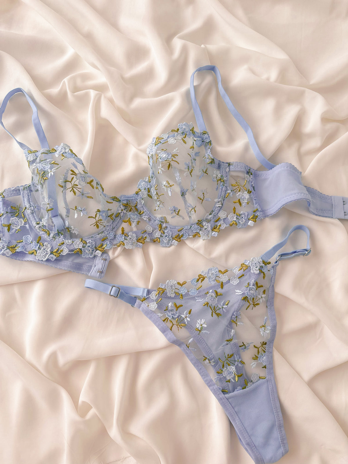 Elsa Çiçekli Balenli Balkonet Sütyen Takımı Mavi