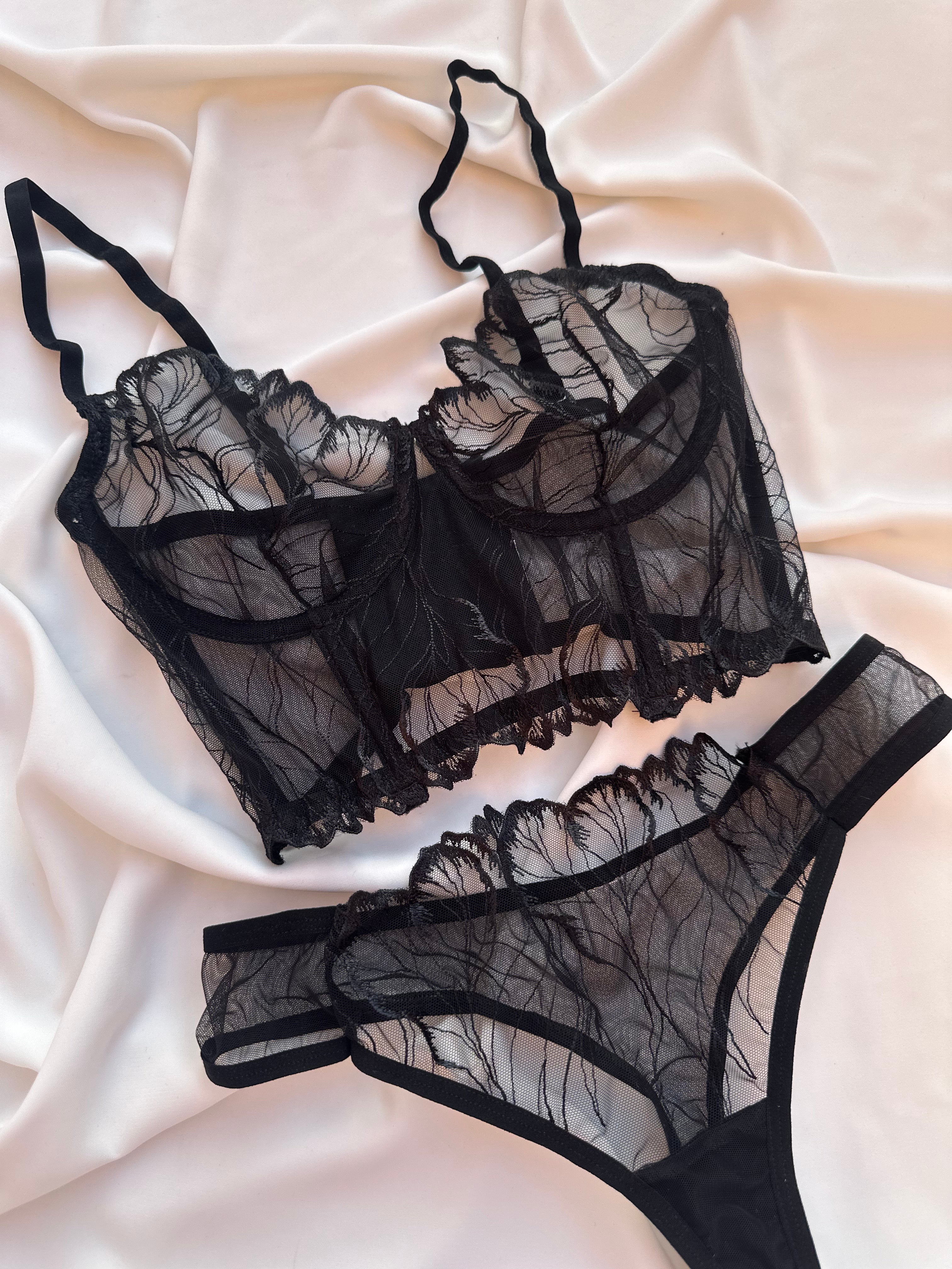 La Romantizm Balenli Balkonet Büstiyer Takımı Siyah