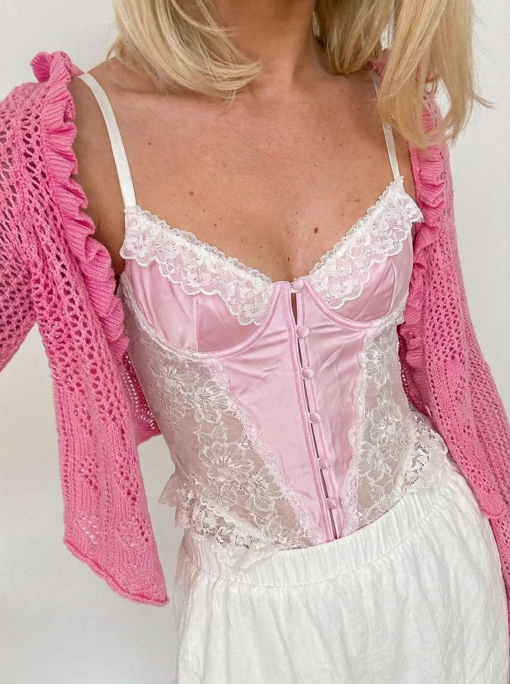 Premium Dantel Detaylı Saten Balenli Bodysuit Pembe