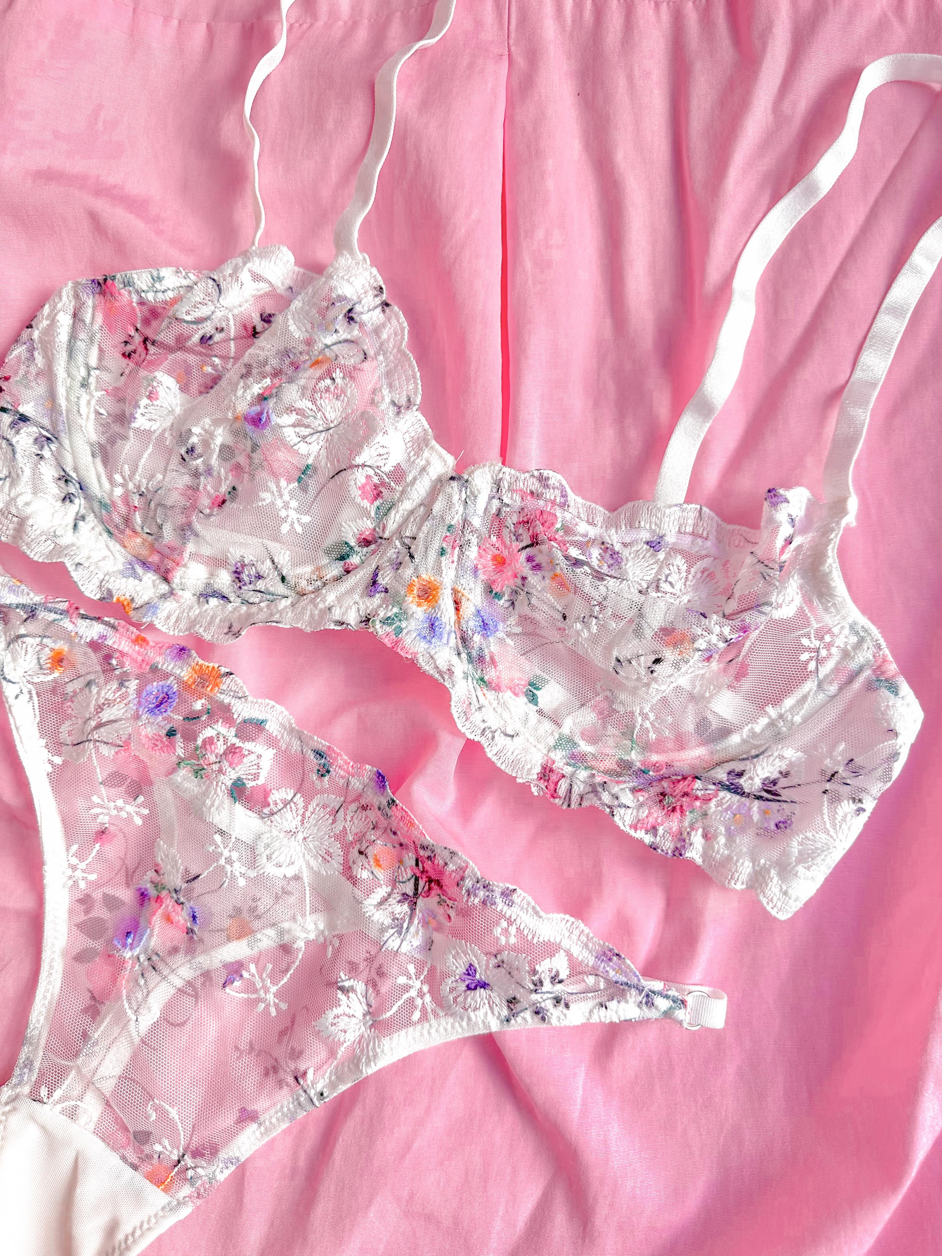 Rapunzel Renkli Çiçekli Balenli Demi Sütyen Takımı Beyaz